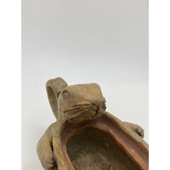 Vintage Studio Art Pottery Otter Covered Dish Handmade Animal Ceramic Vessel - Picture 4 of 7